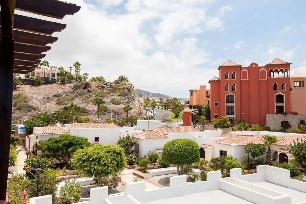 1 Bedroom Apartment For 4 People In Tenerife Costa Adeje  Espanha