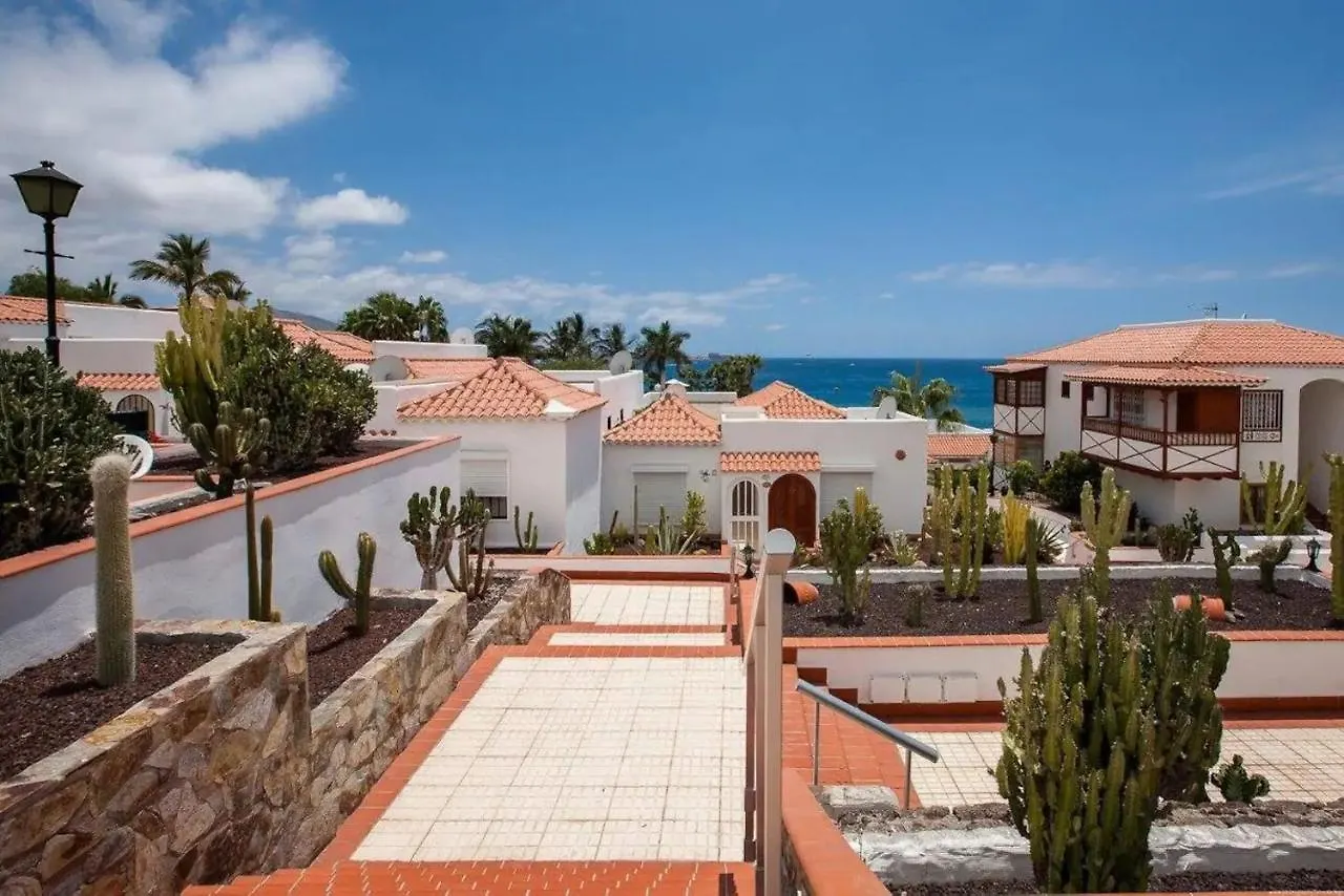 1 Bedroom Apartment For 4 People In Tenerife Costa Adeje